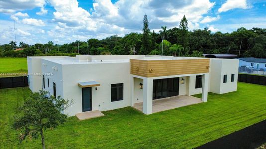 New construction Single-Family house 17372 Sw 287Th, Homestead, FL 33030 - image