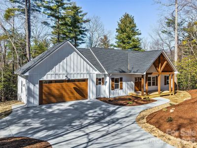 New construction Single-Family house 177 Shadow Run Rd, Hendersonville, NC 28792 - image