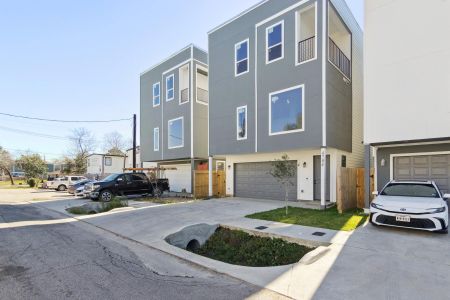 New construction Single-Family house 4704 Ward St, Houston, TX 77021 - image