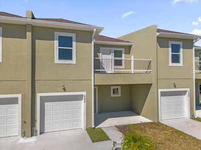 New construction Townhouse house 452 Lake Shore Pkwy, Davenport, FL 33896 null- photo 0 0