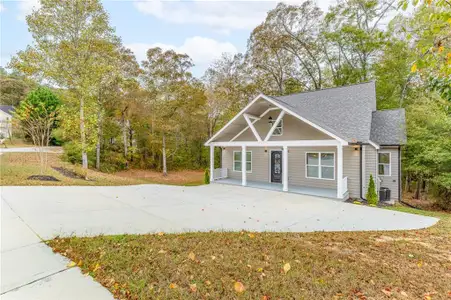 New construction Single-Family house 1713 Cagle Ct, Lawrenceville, GA 30045 - image