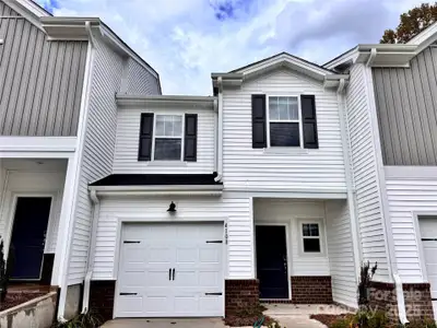 New construction Townhouse house 4108 Summit Woods Dr, Charlotte, NC 28216 - image