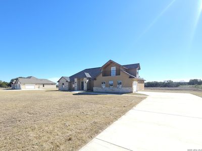 New construction Single-Family house 956 Horseshoe Fls, Bandera, TX 78003 - image