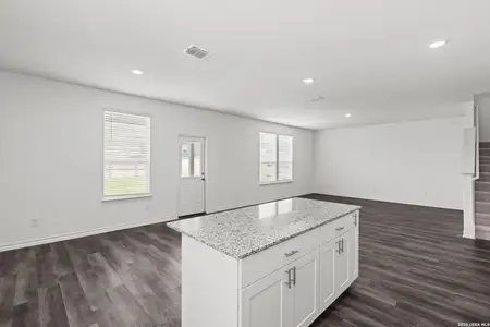 New construction Single-Family house 8207 Brandy Br, San Antonio, TX 78252 plan Sandalwood - image 12