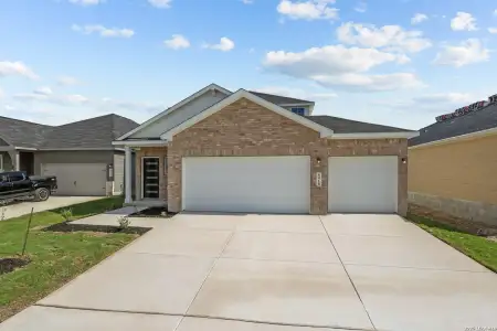 New construction Single-Family house 6418 Scrappy St, San Antonio, TX 78253 plan The Pinecrest F w/ 3rd Car - image