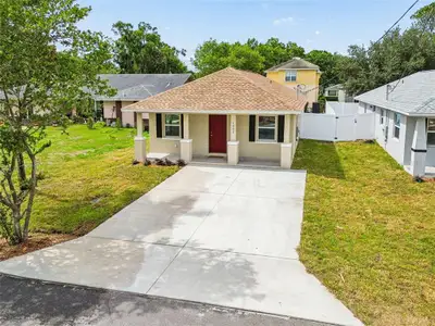 New construction Single-Family house 1003 E Renfro St, Plant City, FL 33563 - image