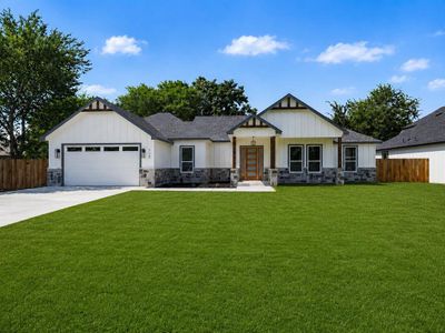 New construction Single-Family house 115 Dennis Dr, Azle, TX 76020 - image