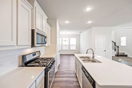 New construction Single-Family house 3904 Hometown Blvd, Heartland, TX 75126 plan Marion - image 7