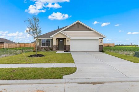 New construction Single-Family house 2225 W Post Oak Cir, Dayton, TX 77535 - image