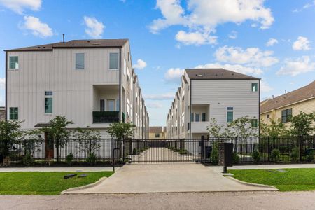 New construction Single-Family house 3911 Tulane St, Unit C, Houston, TX 77018 - image