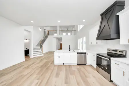 New construction Single-Family house 320 E Main St, La Porte, TX 77571 - image