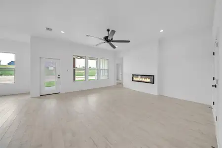 New construction Single-Family house 4040 Westfork Wy, Springtown, TX 76082 null- photo 0