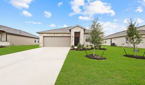 New construction Single-Family house 905 Brazos Trail, Dayton, TX 77535 - photo 0