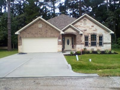 New construction Single-Family house 1505 Woodland Valley Dr, Huntsville, TX 77340 - image