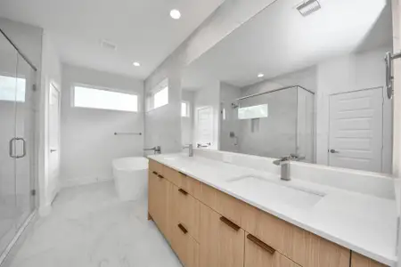 New construction Single-Family house 2216 Via Cami, Houston, TX 77051 - image 12