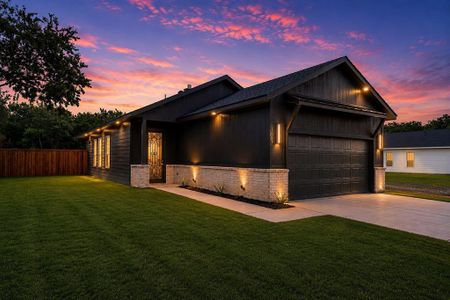 New construction Single-Family house 109 Sycamore St, Hillsboro, TX 76645 - image