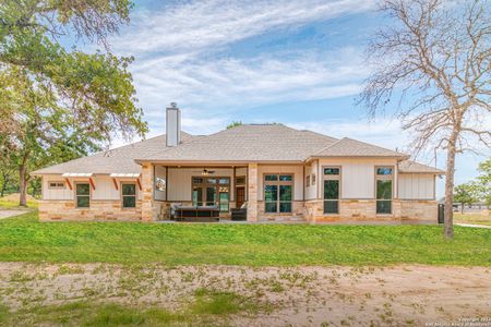 New construction Single-Family house 129 Hondo Dr, La Vernia, TX 78121 - photo 35 35