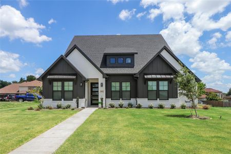 New construction Single-Family house 1913 Comanche Drive, DeSoto, TX 75115 Duncan- photo 0