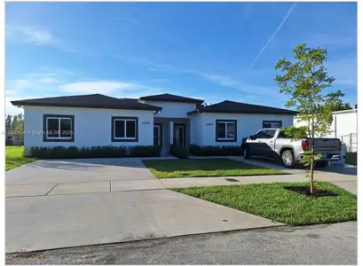 New construction Duplex house Miami, FL 33177 - image