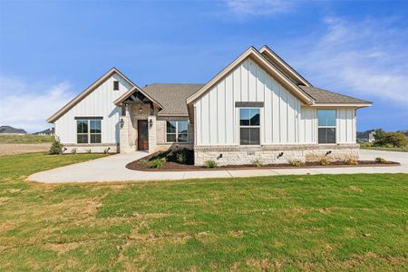 New construction Single-Family house 1069 Uplift Drive, Weatherford, TX 76087 - photo 0