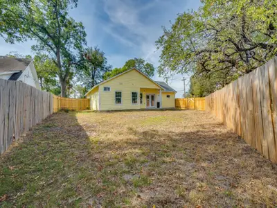 New construction Single-Family house 530 Maple St, Commerce, TX 75428 - image