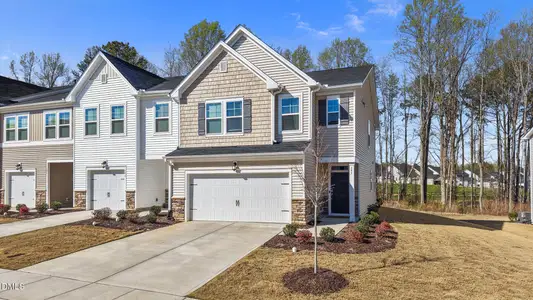 New construction Townhouse house 195 Aster Bloom Ln, Raleigh, NC 27610 - image