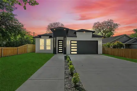 New construction Single-Family house 1531 E Waco Ave, Dallas, TX 75216 - image