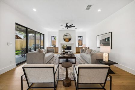 New construction Single-Family house 1710 Gardenia Dr, Houston, TX 77018 - image 7