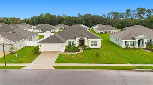 New construction Single-Family house 5479 Knights Landing Dr, Lakeland, FL 33810 plan 2330 - image