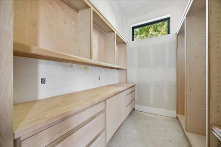 New construction Single-Family house 9050 Elizabeth Rd, Houston, TX 77055 - image 9