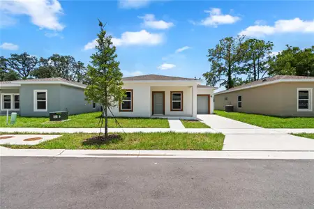 New construction Single-Family house 5017 Finders Ct, Tampa, FL 33617 - image