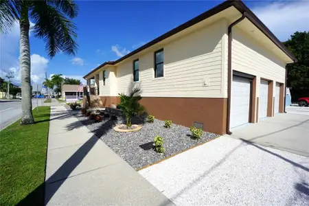 New construction Single-Family house 301 Goldstein St, Punta Gorda, FL 33950 - image