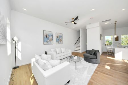 New construction Single-Family house 1216 E 34Th St, Unit A, Houston, TX 77022 - image 16