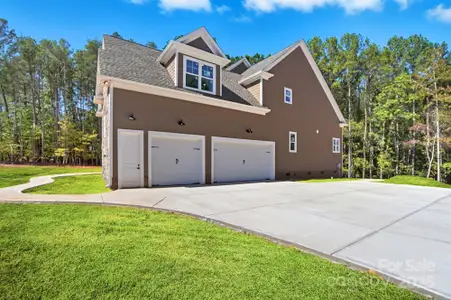 New construction Single-Family house 3045 Feathers Dr, York, SC 29745 - image