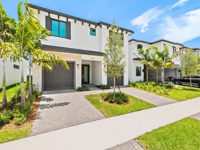 New construction Single-Family house 1446 Sw 23Rd Ct, Fort Lauderdale, FL 33312 - image