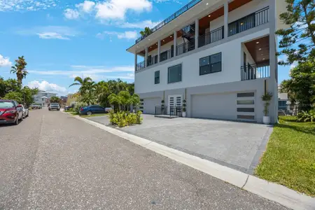 New construction Single-Family house 18077 3Rd St E, Saint Petersburg, FL 33708 - image