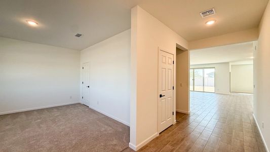 New construction Single-Family house 47167 W Pecan Woods, Maricopa, AZ 85139 plan Diamond - image 13