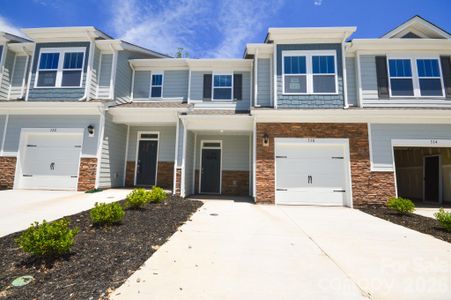 New construction Townhouse house 405 Creekview Rd, Hendersonville, NC 28792 - image
