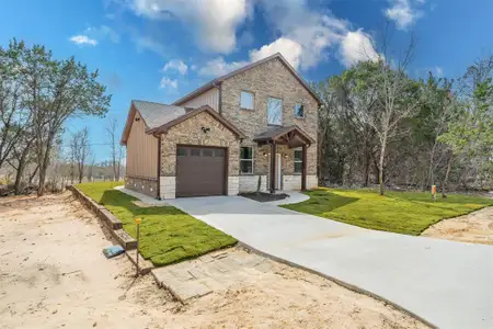 New construction Single-Family house 2715 S Shadowood St, Granbury, TX 76048 null- photo 0