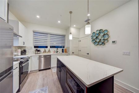 New construction Townhouse house 323 15Th St N, St. Petersburg, FL 33705 - image 9