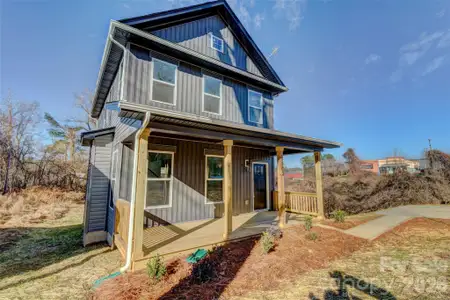 New construction Single-Family house 102 Park St, Shelby, NC 28150 - image