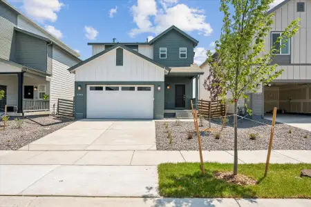New construction Single-Family house 9394 Danube St, Commerce City, CO 80022 plan Leyland - image