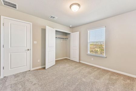 New construction Single-Family house 944 Sun Grove Trl, Georgetown, TX 78628 Olympic- photo 28 28