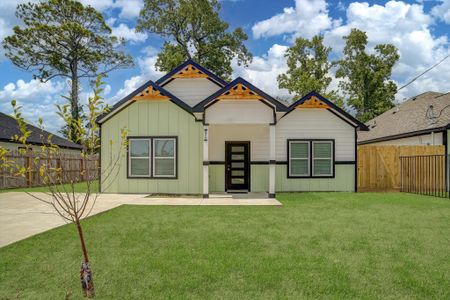 New construction Single-Family house 5915 Rietta St, Houston, TX 77016 - image