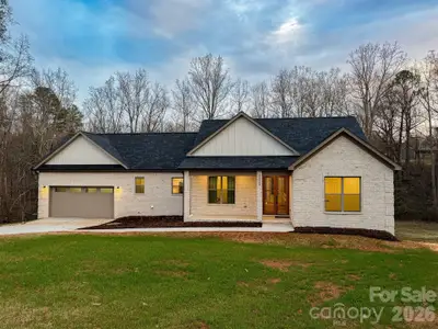 New construction Single-Family house 1322 Kensington Cir, Newton, NC 28658 - image