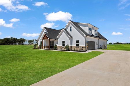 New construction Single-Family house 1135 Club Lake Rd, Whitesboro, TX 76273 null- photo 0 0