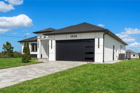 New construction Single-Family house 1504 Moore, Lehigh Acres, FL 33972 - image