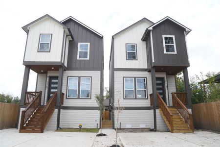 New construction Single-Family house 5947 Collingsworth St, Houston, TX 77026 - image