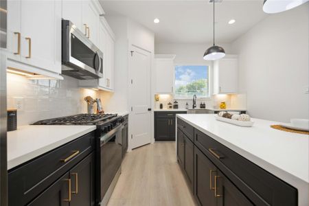 New construction Single-Family house 7809 Amelia Rd, Unit B, Houston, TX 77055 - image 17