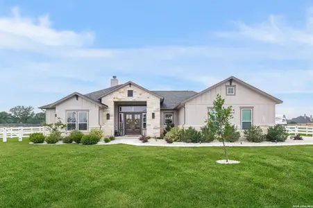 New construction Single-Family house 160 Pradera Rdg, Floresville, TX 78114 - image